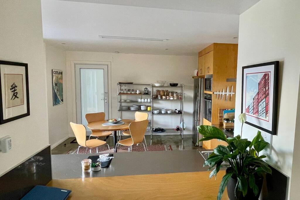 Spacious - Warm And Welcoming In Lindisfarne, 8 Min From Cbd Lindisfarne